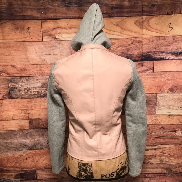 Charlotte Russe Jacket - Picture 9 of 12